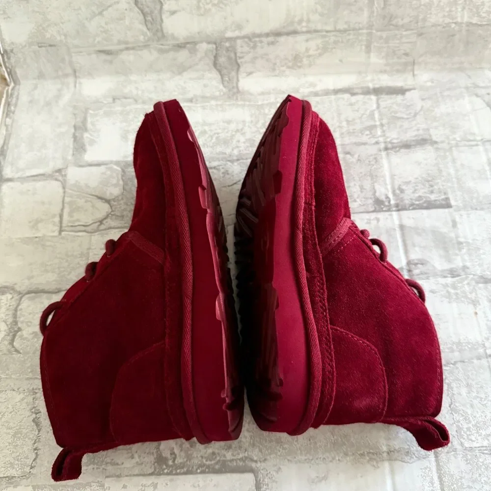 UGG Kids Neumel Chopd Lace Up Booties Burgundy Wool Lined Modern Chukka Sz 3